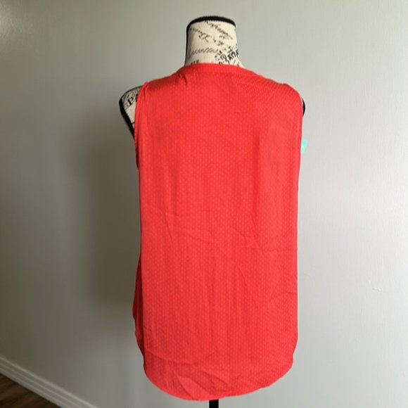 NWT stradivarius sleeveless four frontal button top size Small - Picture 3 of 4